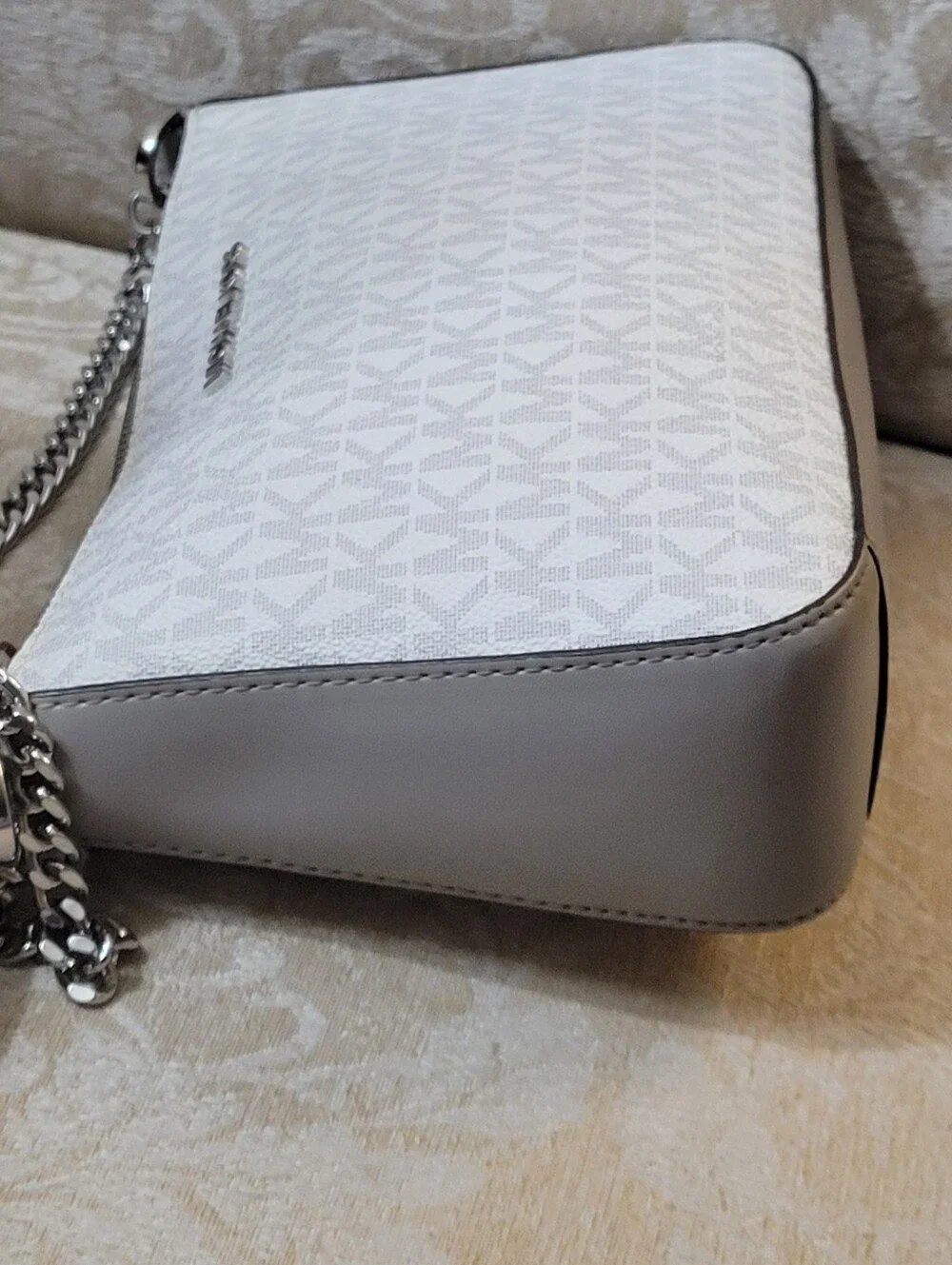 MICHAEL KORS JET SET TRAVEL MEDIUM ZIP POUCHETTE CROSSBODY BAG EUC